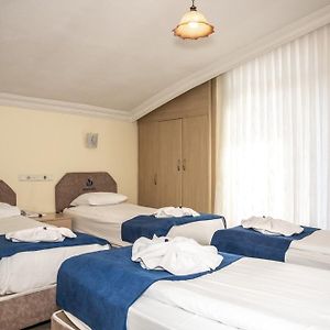 Standart Dört Kişilik Oda